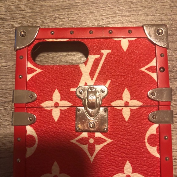 Louis Vuitton SUPREME iPhone 7 PLUS Case - Picture 5 of 6